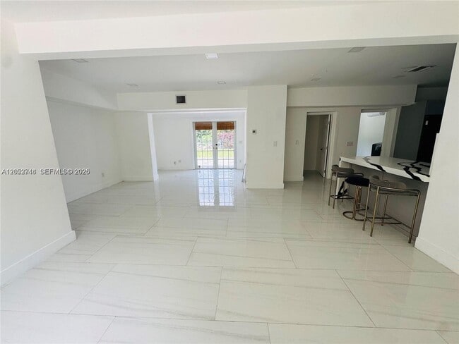 Photo - 516 Lavilla Dr