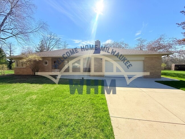 Photo - 8575 N Hawthorne Rd
