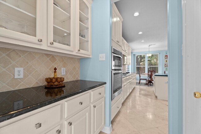 9610 Champions Cove Dr