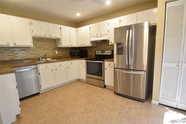 Photo - 1687 Brookhouse Cir Unit 221