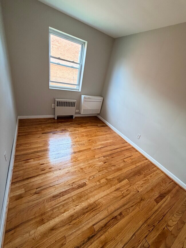 Photo - 7805 Lockney Ave Unit 202