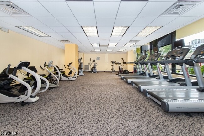 Photo - 2 Claridge Dr Unit 10EW