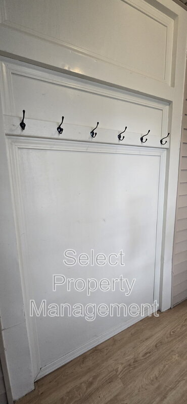 Photo - 611 1/2 Prospect Ave