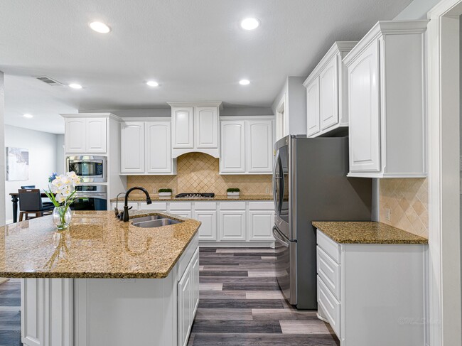 Photo - 27703 Lodgemist Ct