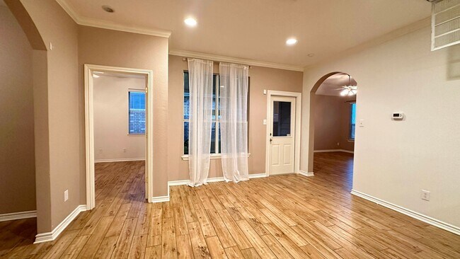 Photo - 2/2 Home Available for Immediate Move In!