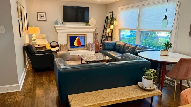 Photo - 3616 Skyview Dr SE