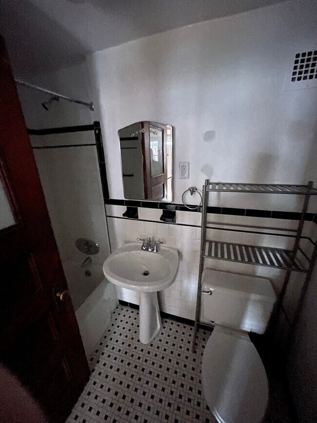 Photo - 845 Beacon St Unit 6