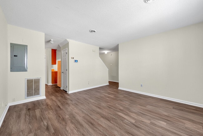 Photo - 1154 26th St