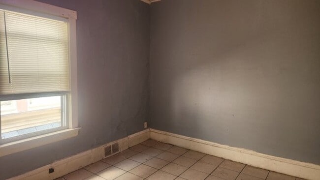 Photo - 2755-2757 N 33rd St. Unit 2757 Upper