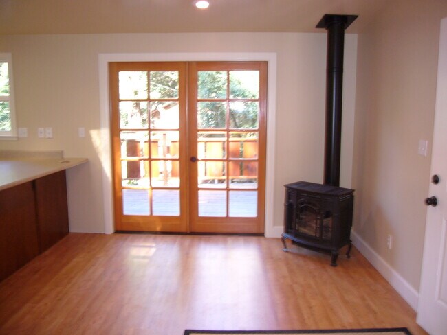 Photo - Private One + Bedroom Hilltop Home, Washer/Dryer & Storage
