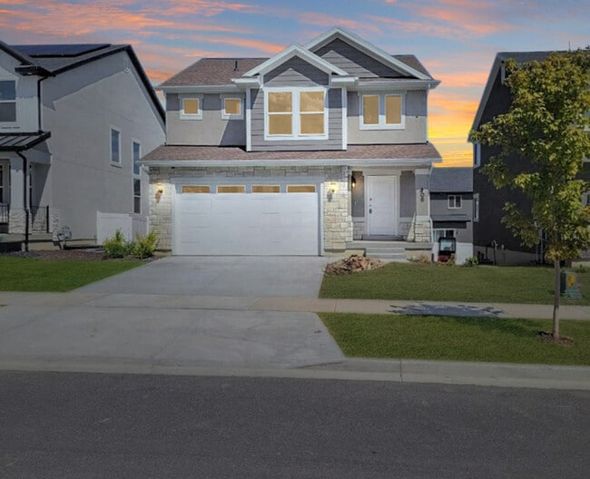 Photo - 108 N Morning Vw Dr House