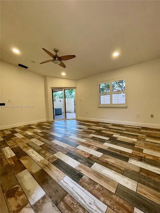 Building Photo - 11288 SW 9th Ct