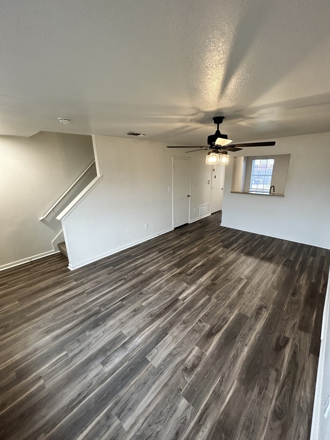 Photo - Heather Lane & Tiffany Square Apartments