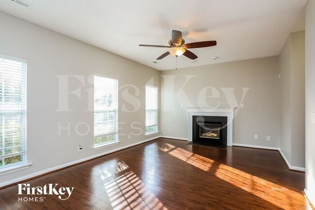 Photo - 1115 Fieldstone Dr