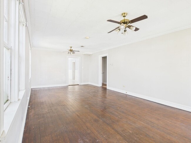 Photo - 3 Bedroom, 1 Bathroom NOW Available!