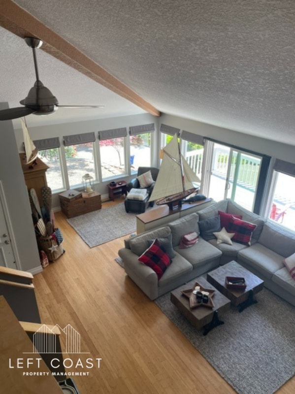 Photo - 1545 NE Regatta Way