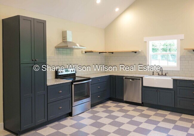 Photo - 799 Reed Pond Rd NW