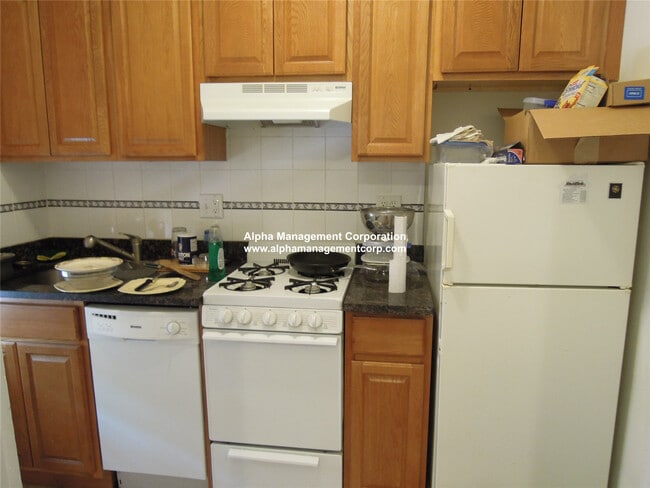 Photo - 115 St Stephen St Unidad 22