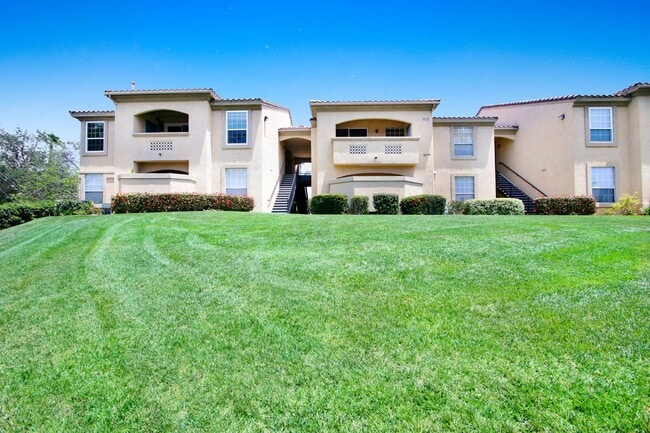 Building Photo - Coming Soon! 2 Bedroom 2 Bathroom condo in the beautiful Sonata @ Canyon Crest Community! Unit #102