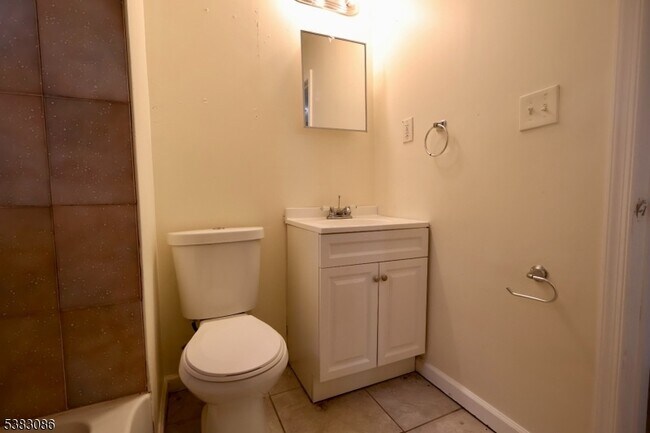 Photo - 34-36 Hedden Terrace Unit 3 Unidad 3
