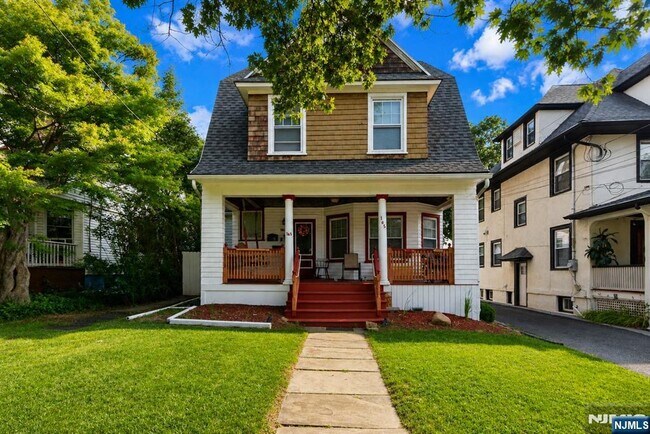 165 Claremont Ave
