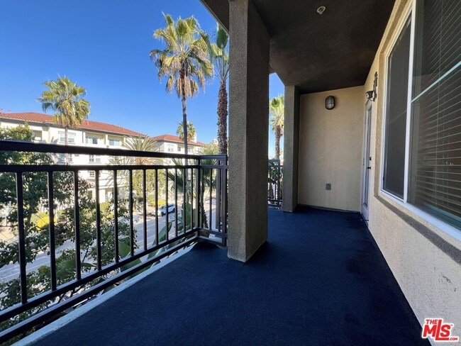 Photo - 6020 S Seabluff Dr Unit 302