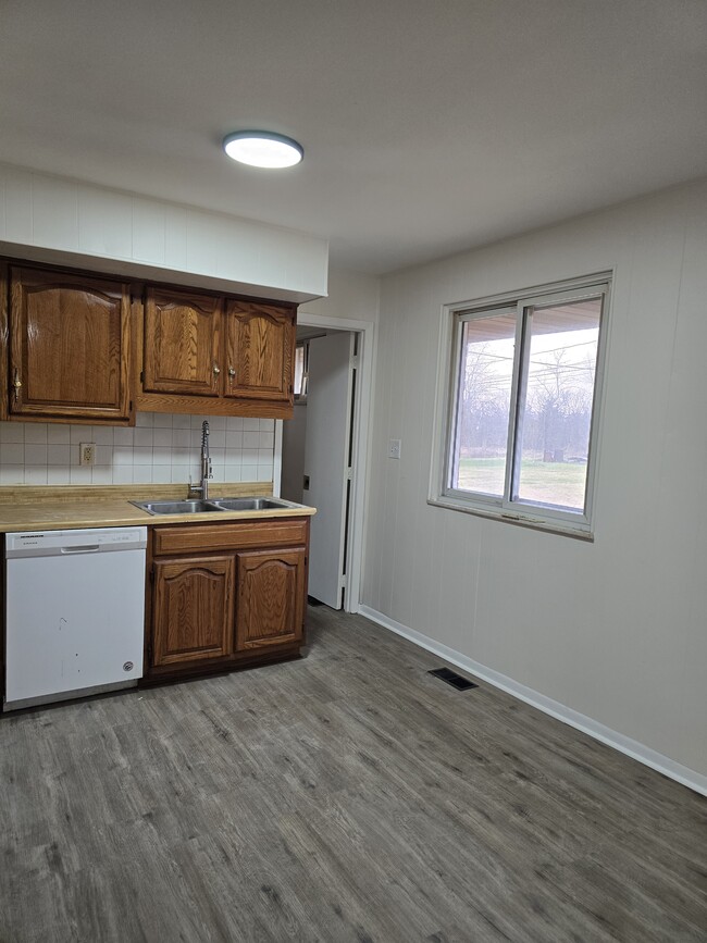 Photo - 4619 Belcourt Dr