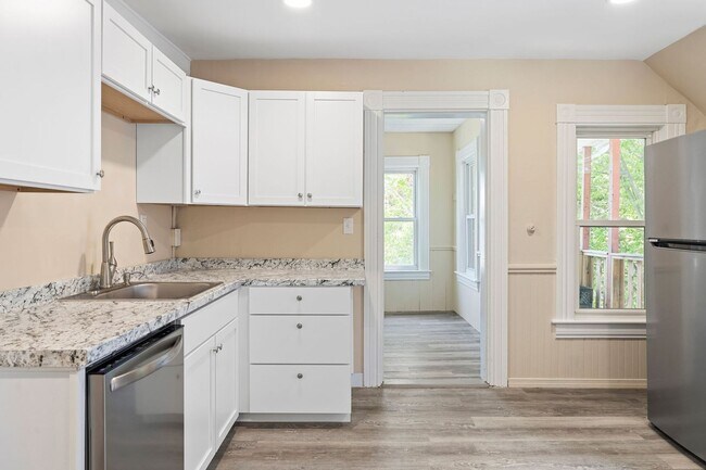 Photo - 108 Dartmouth St Unit 108 Dartmouth Street - 2