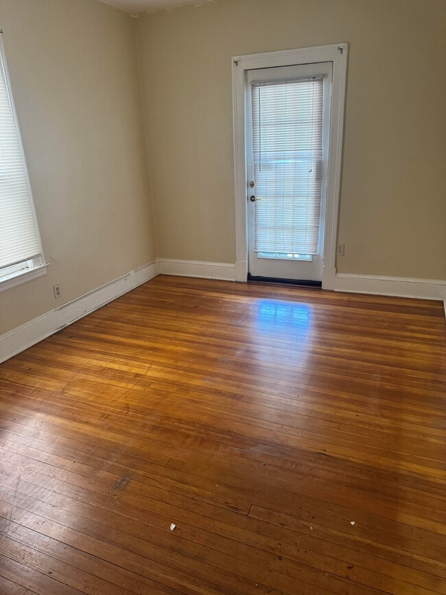 Photo - 883 Farmington Ave Unit 1