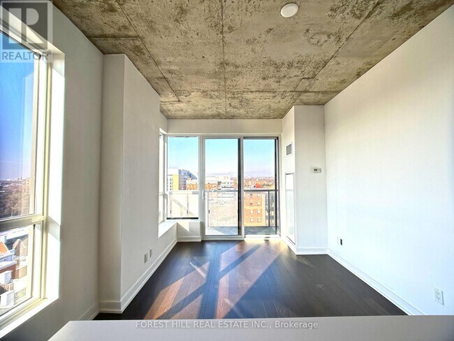 Photo - 1030 King St W Unit 937