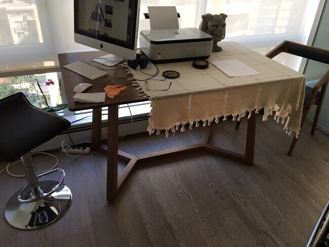 Photo - 1283 Howe St