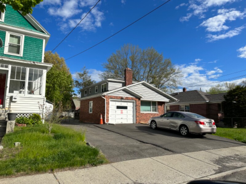 Photo - 17 Russell Rd