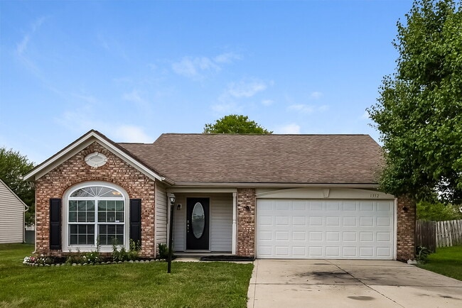 Building Photo - 1352 E McClarnon Dr Rental
