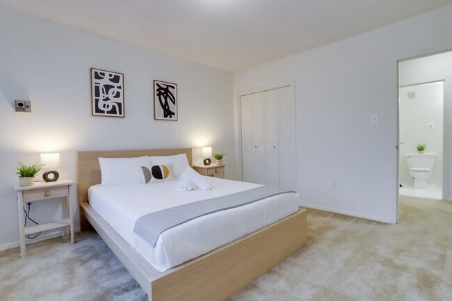 Photo - 1600 S Eads St Unidad FL4-ID1022510P