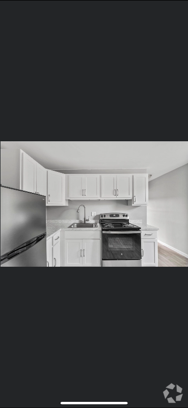 Building Photo - 4 Willington Ave Rental