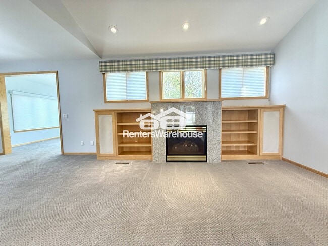 Photo - 9536 Windflower Pl N