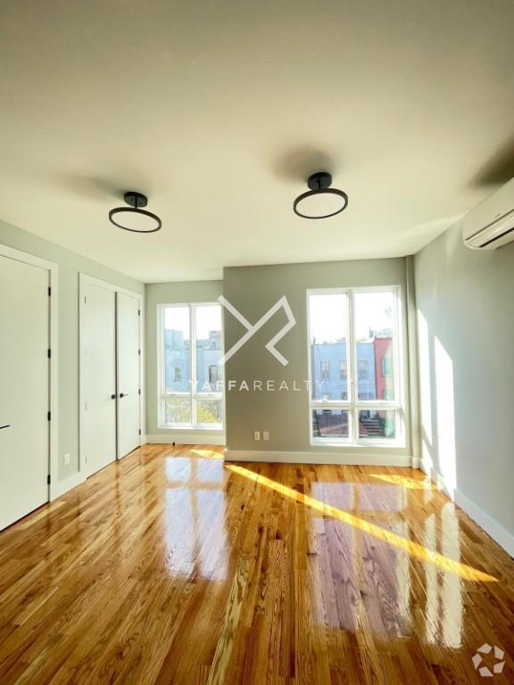 Building Photo - 1 bedroom in BROOKLYN NY 11207 Unit 4 Rental