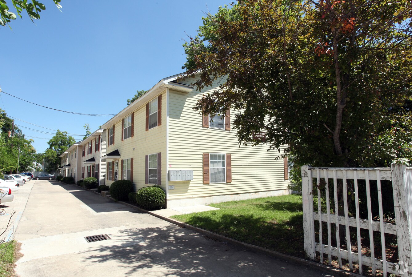 Photo - Spring Street Apartments