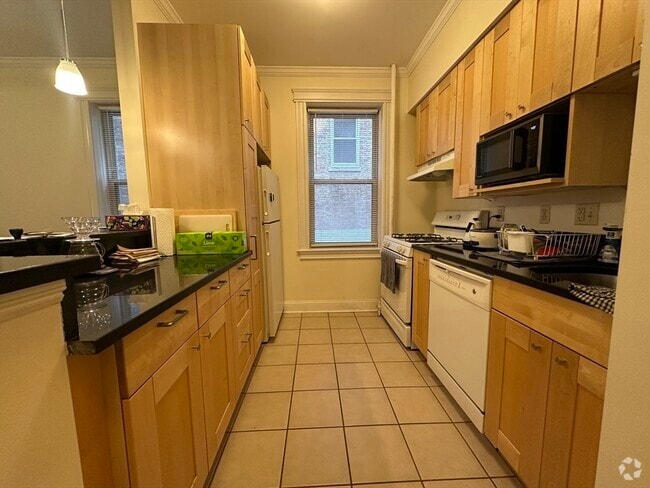 Building Photo - 25 Queensberry St Unit 4 Rental