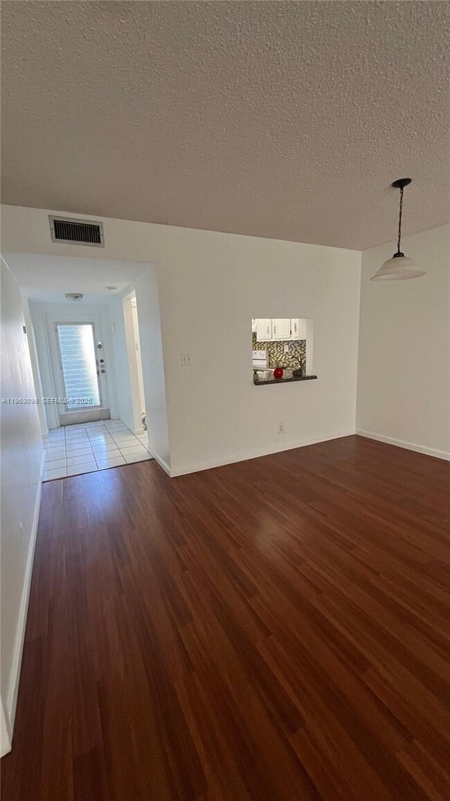 Photo - 8300 Sands Point Blvd Unidad K105