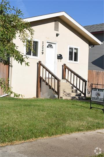 Building Photo - 1229 S Vermont Ave Rental