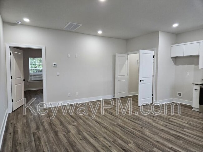 Photo - 114 Conifer Dr