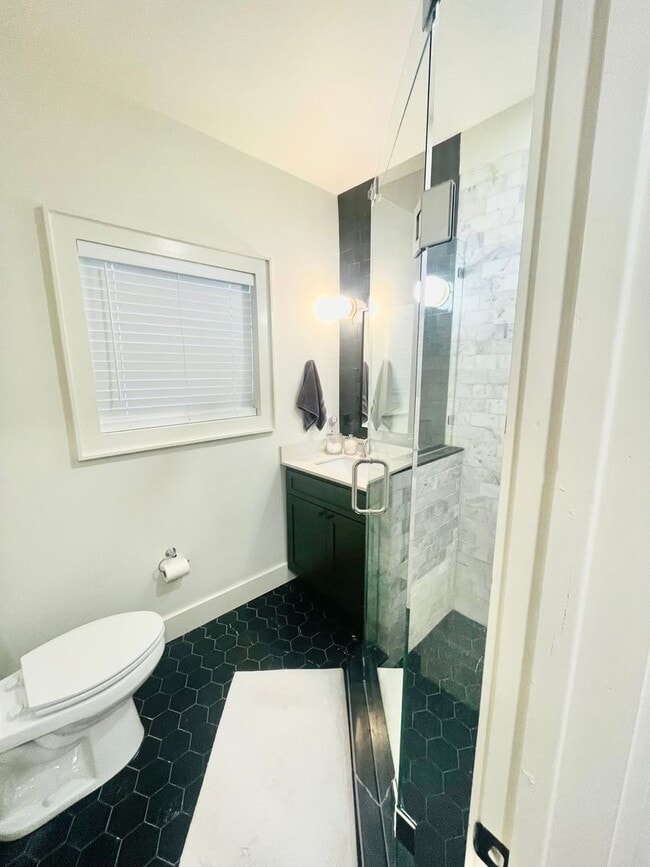 Photo - 4004 Roswell St Unidad 4002 Roswell