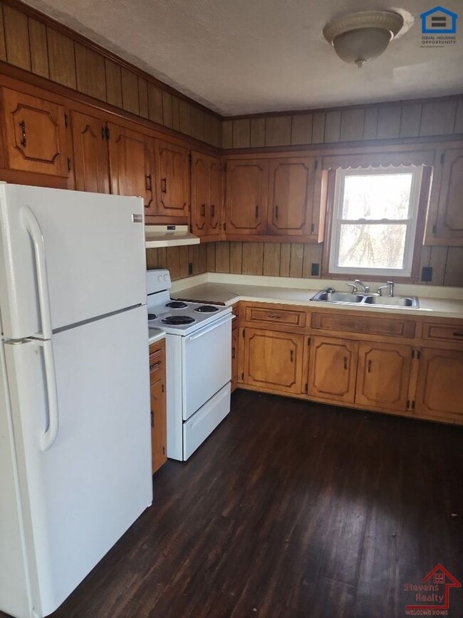 Photo - 193 Schelley Rd