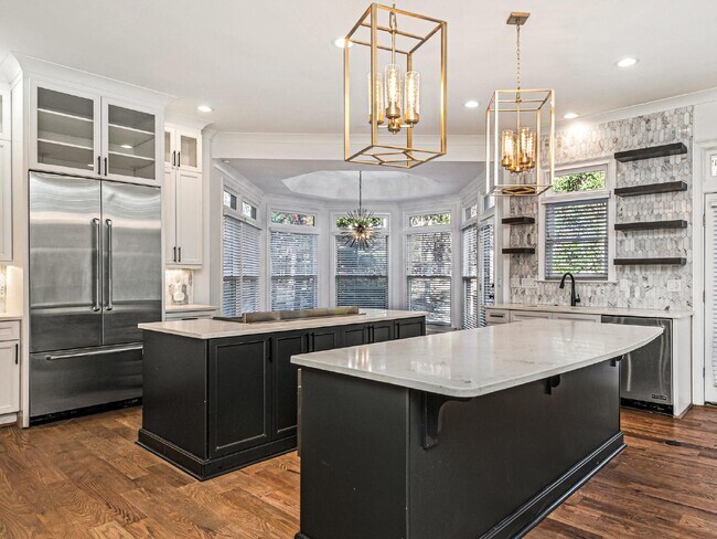 Photo - Beautifully built, renovated home boasts 5...