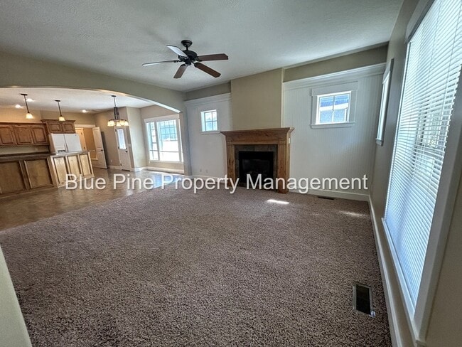 Photo - 690 Carriagegate Ln