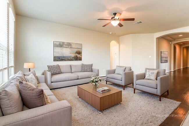 Photo - Bright, Spacious Living in an Inviting Home with Modern Finishes and Great Location