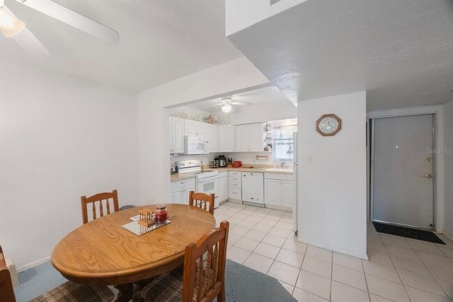 Photo - 9945 47th Ave N Unidad 203