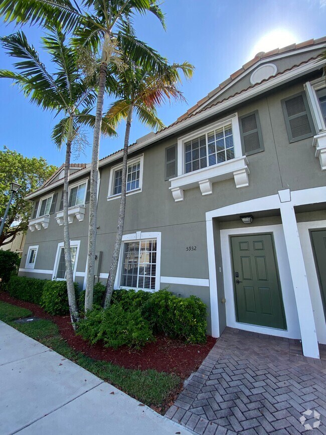 Building Photo - 5932 Manchester Way Rental