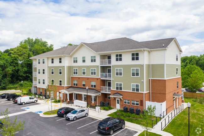 Woodfield Commons - Woodfield Commons